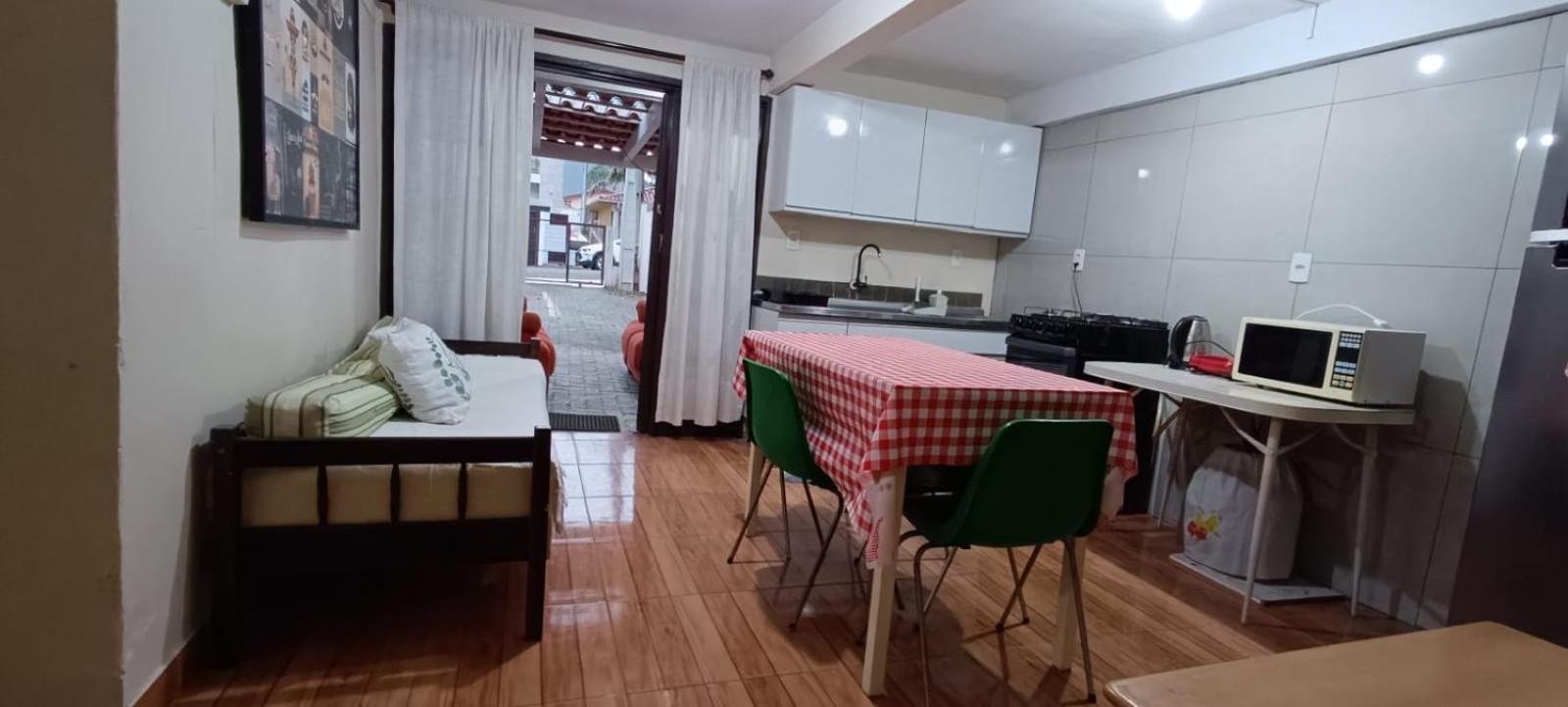Apartamento Terreo Com Ar Condicionado E 2 Suites Bem Localizado 加罗帕巴 外观 照片