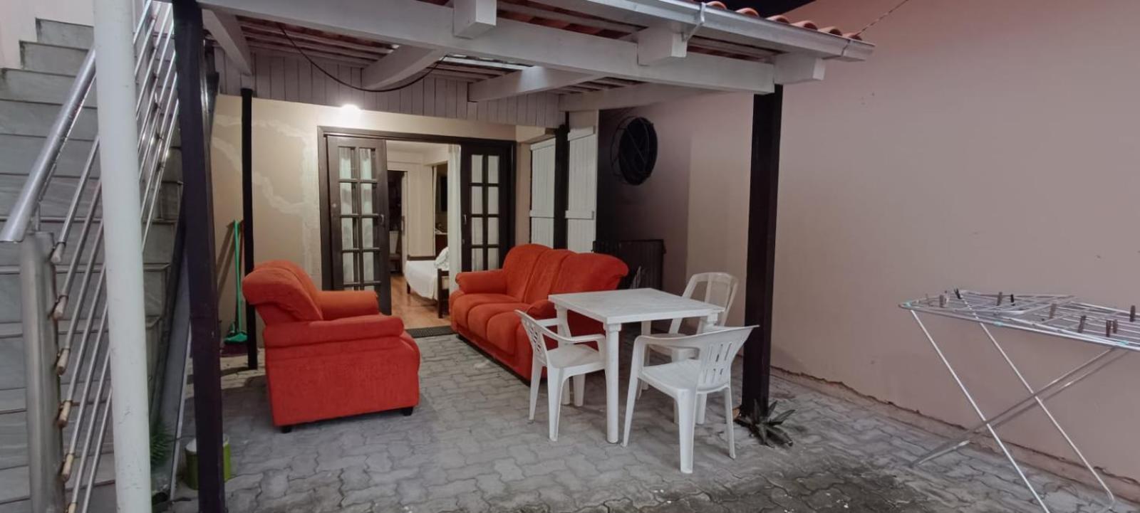 Apartamento Terreo Com Ar Condicionado E 2 Suites Bem Localizado 加罗帕巴 外观 照片